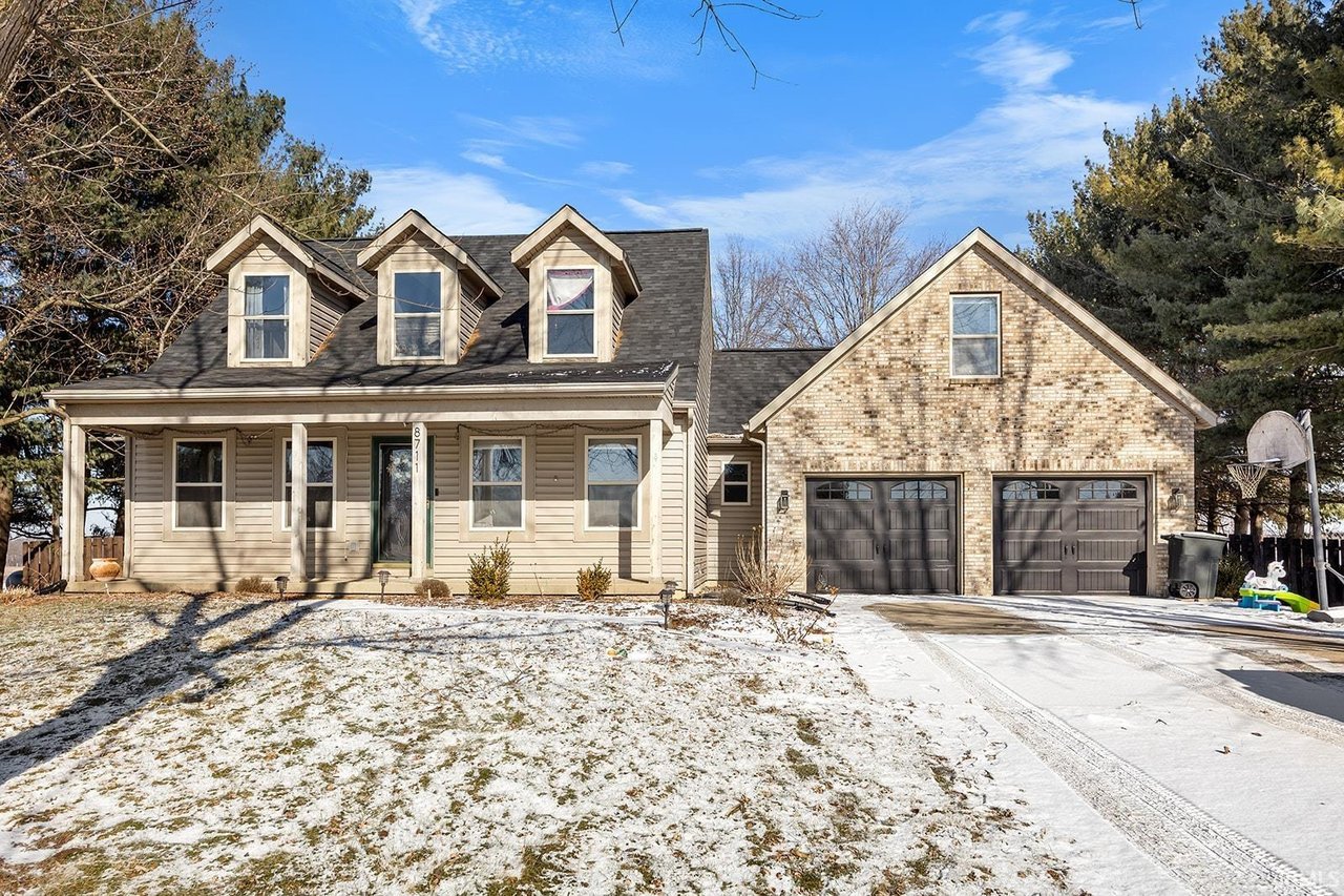 8711 W Division Line Rd