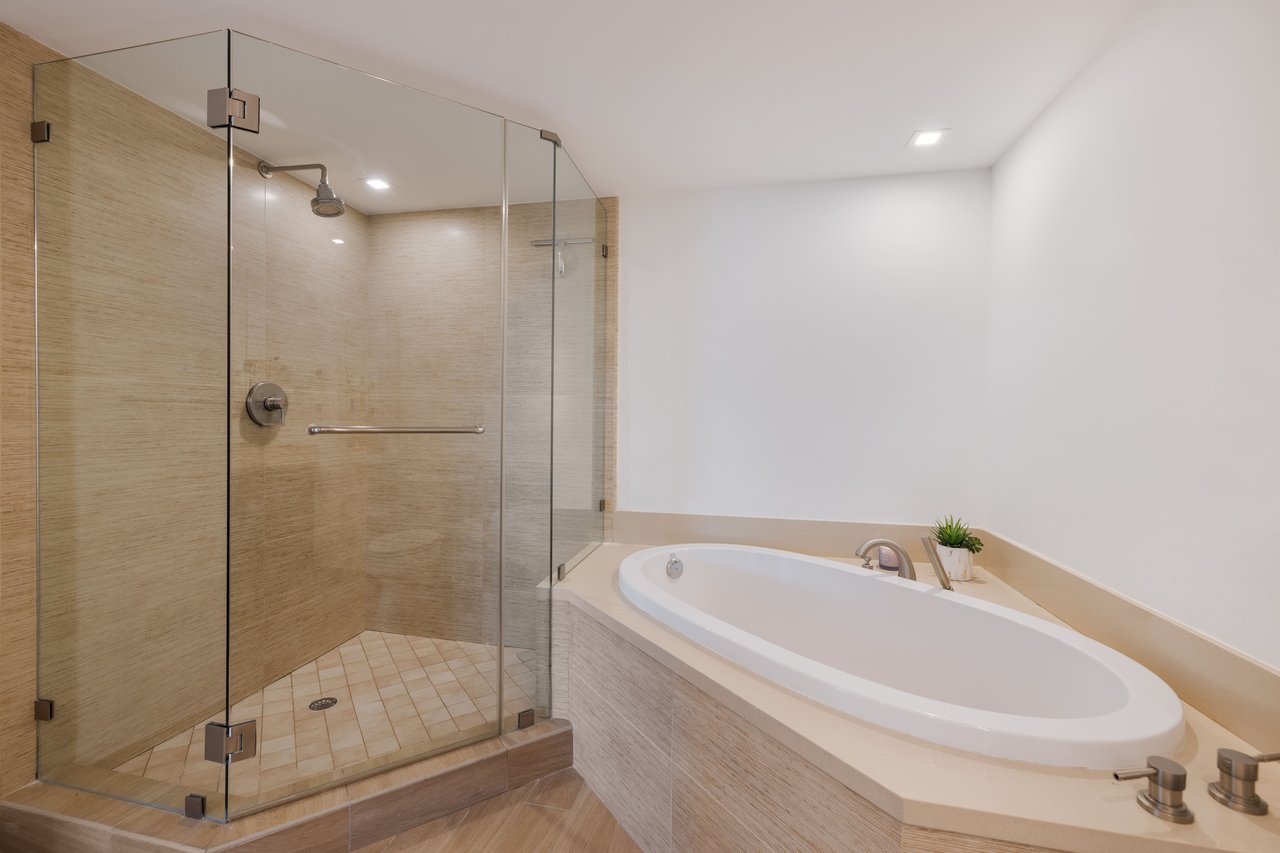 7928 East Drive #106