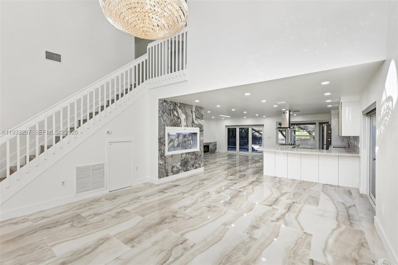 plantation-home-for-sale