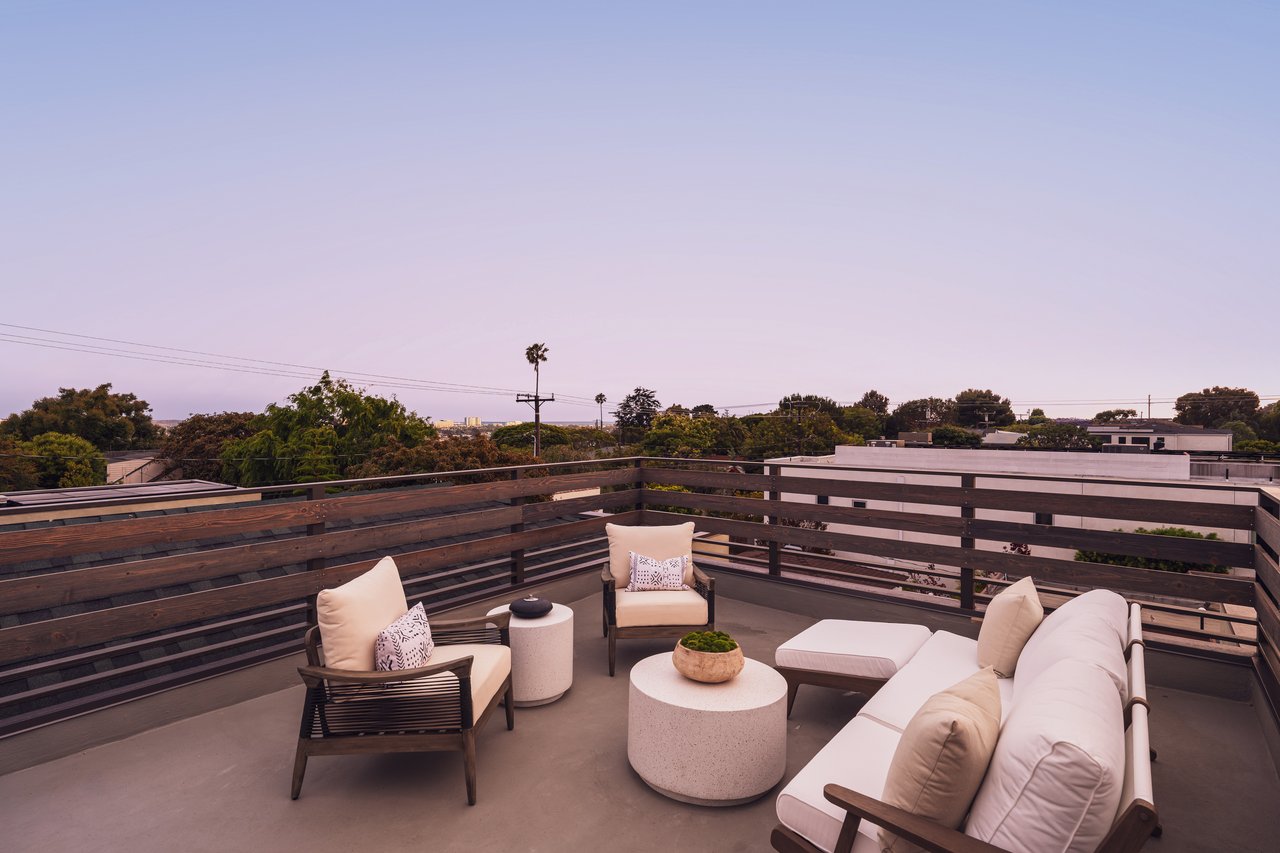2114 Pier Ave, Santa Monica