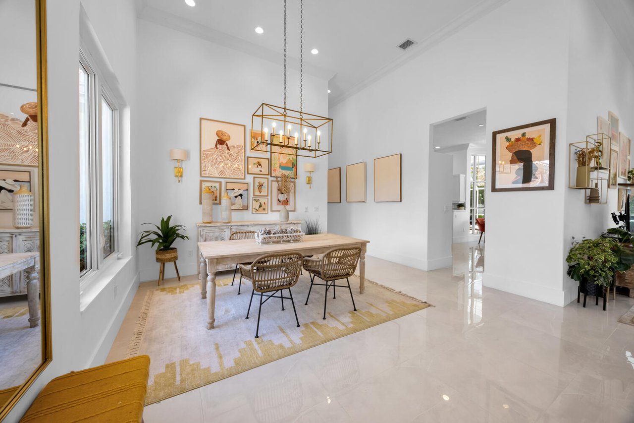 Palmetto Bay Perfection: Spacious, Serene, Stunning