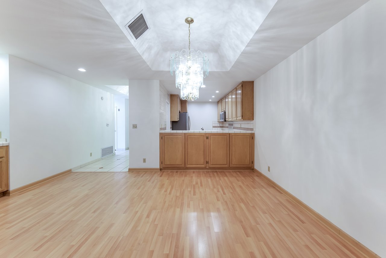 1930 S Beverly Glen Blvd #306