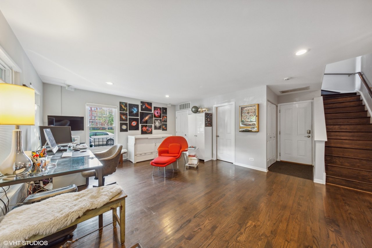 210 W Scott St #K