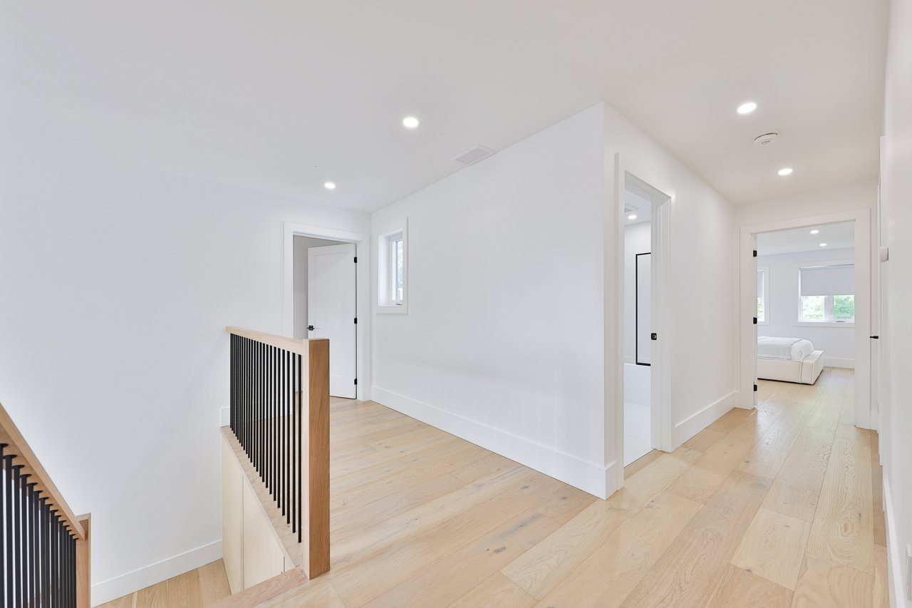 1506 Newlands Crescent, Burlington