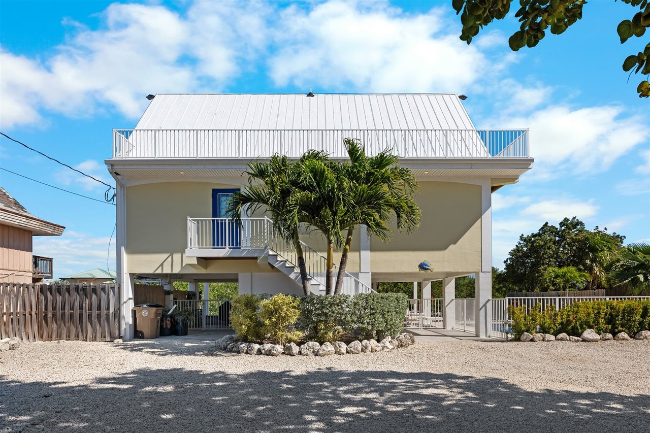 548 Sombrero Beach Rd
