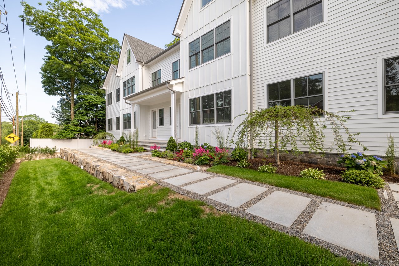133 East Ave, Unit B 