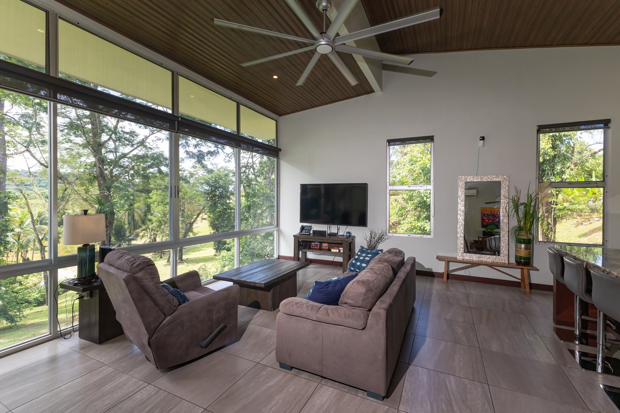 Casa Del Lago With Guest Apartment 