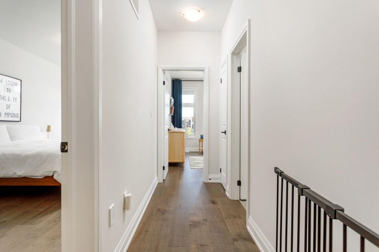 2544 Littlefield Crescent