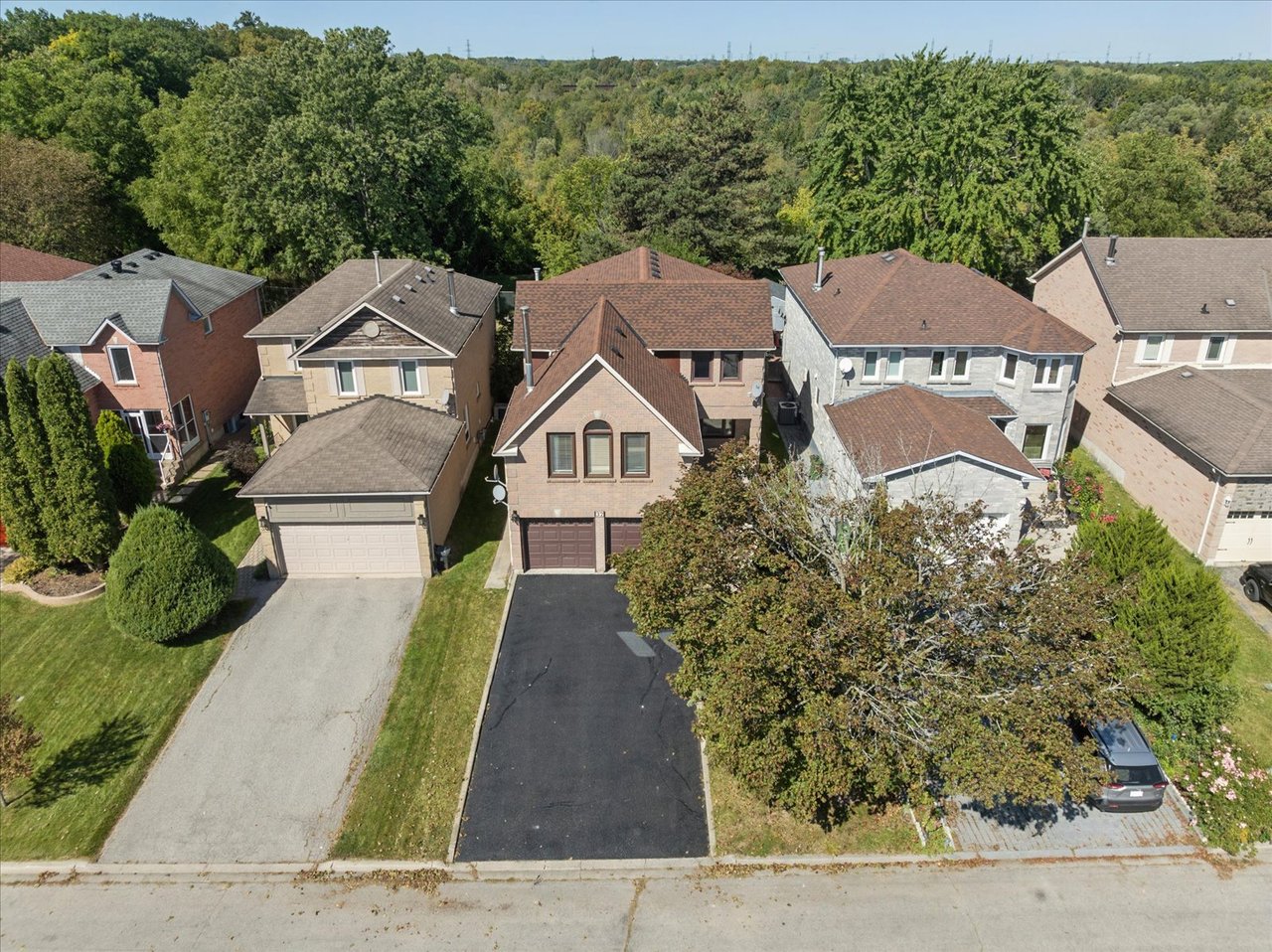 32 Valley Centre Drive