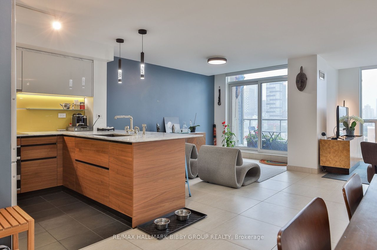 ST. LAWRENCE MARKET LUXURY FEATURE