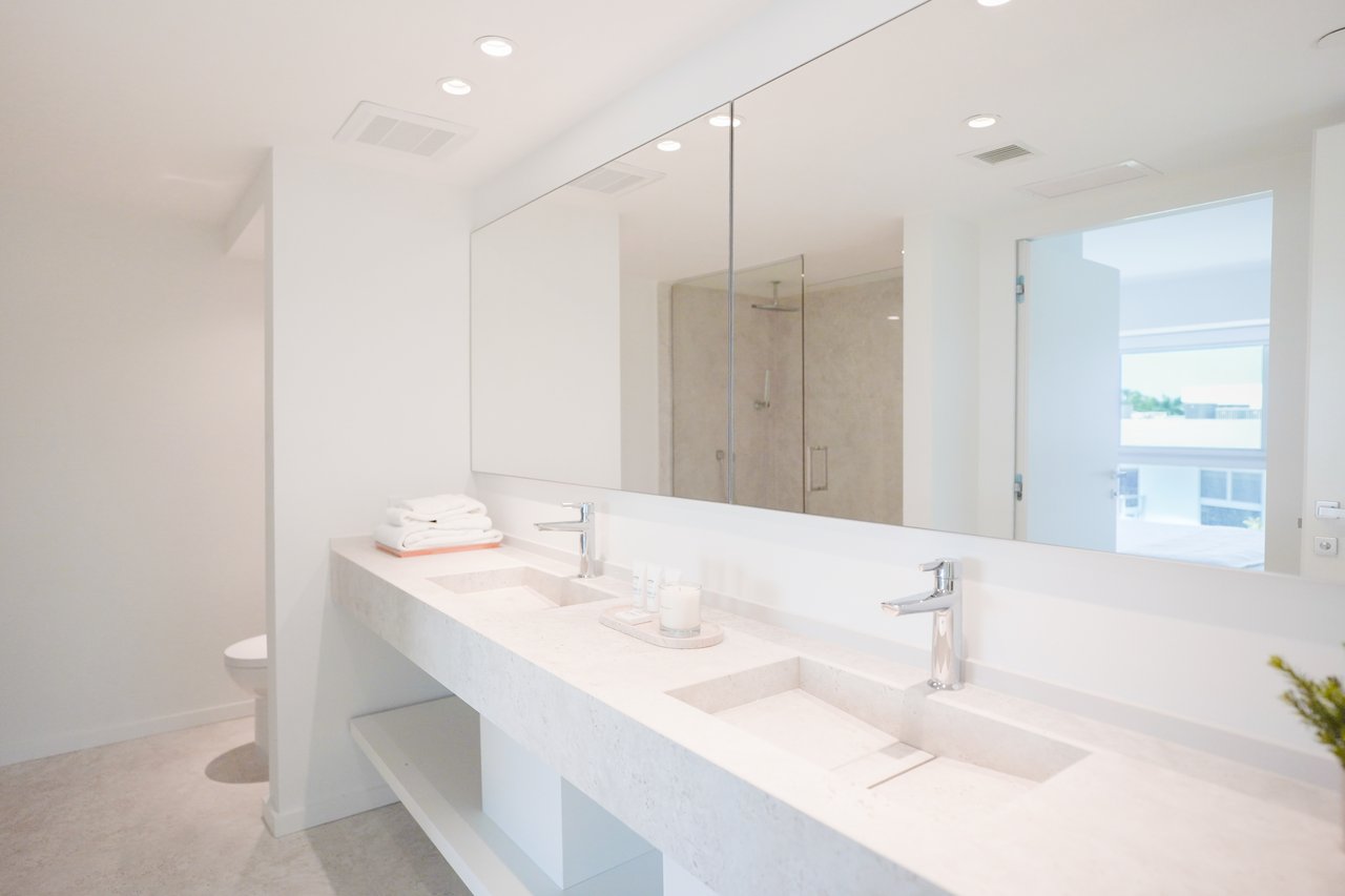 Beach Haus Bal Harbour Residences