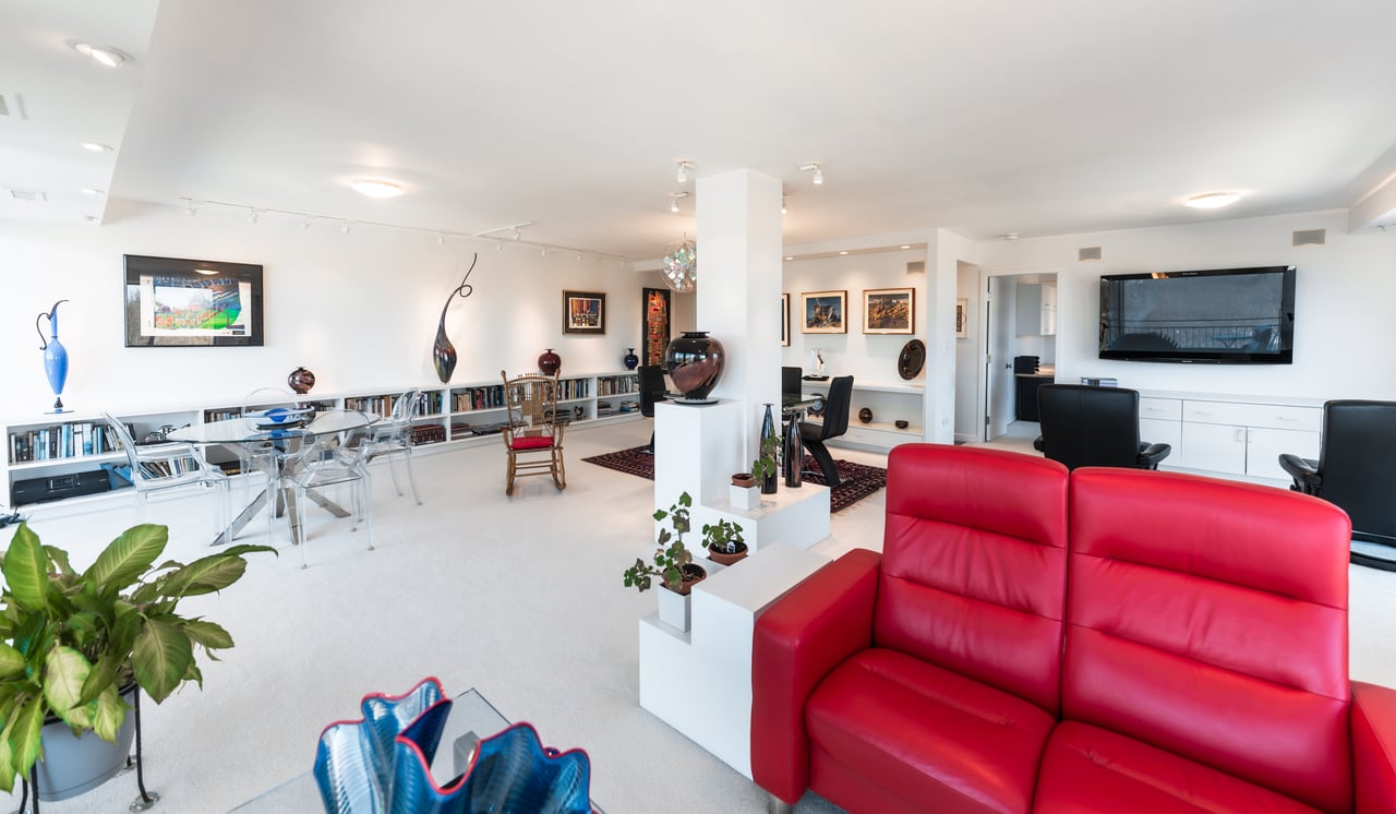 1010 Memorial Drive, Unti 6G
