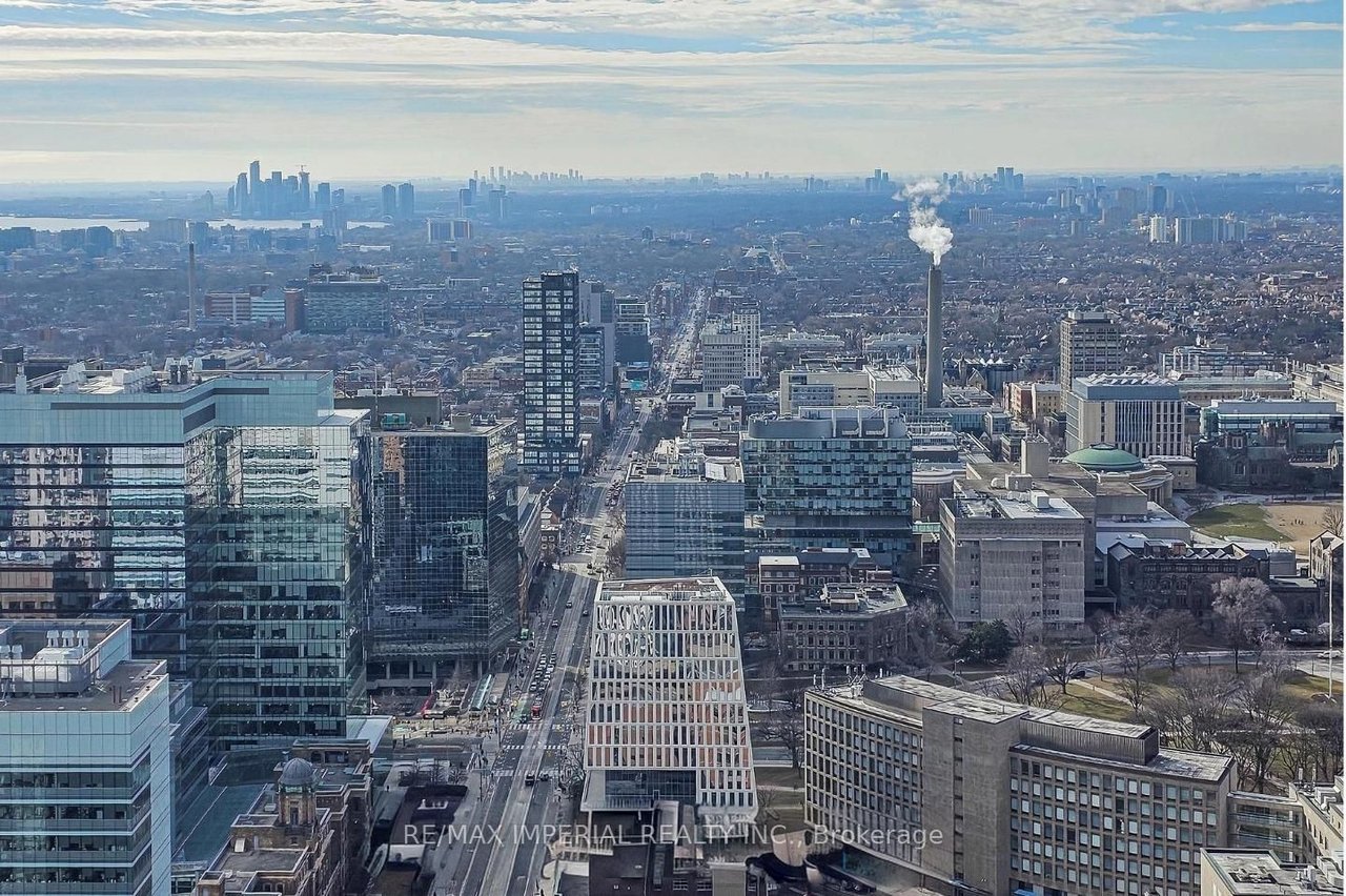 LUXURY SOUTHWEST PENTHOUSE