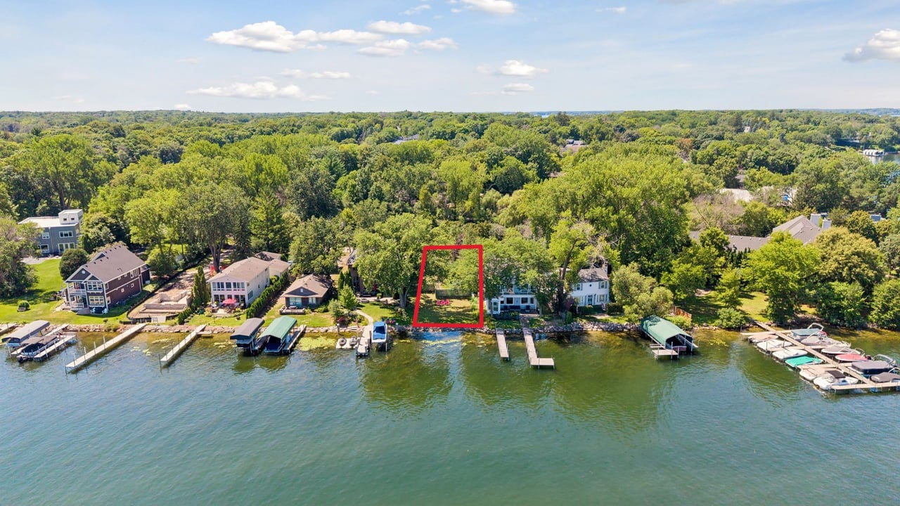 2809 McKenzie Point Road, Minnetonka