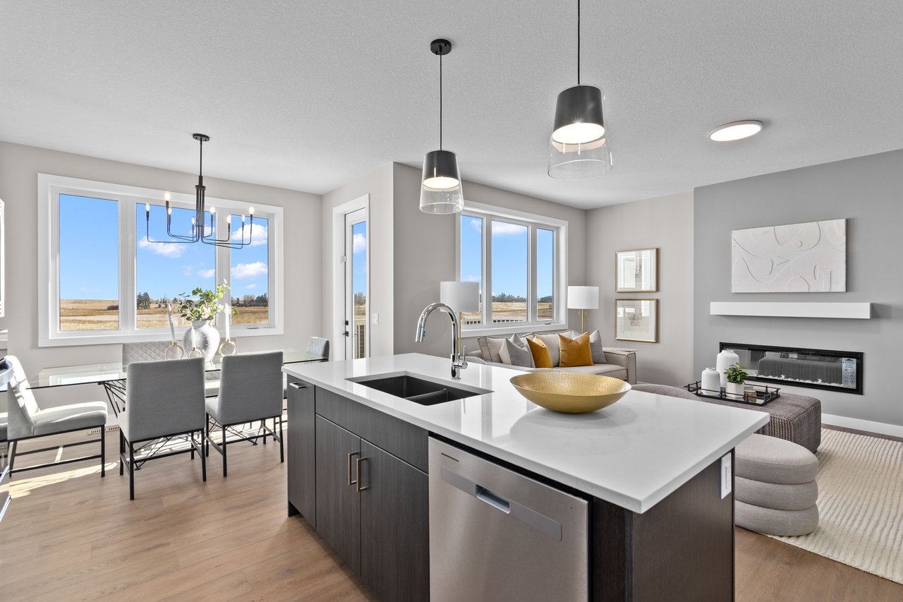 155 Belvedere Crescent SE