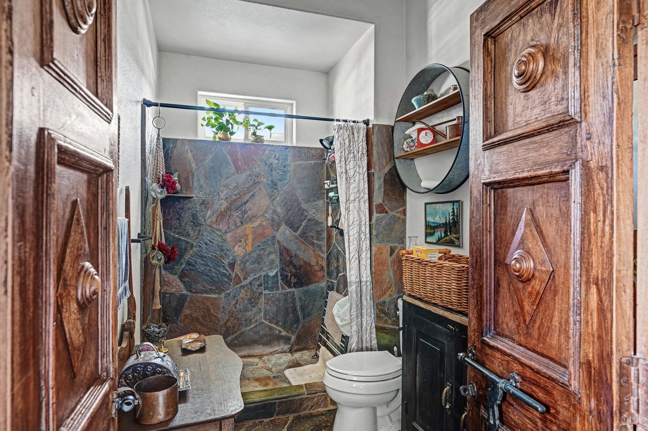 40801 Avenida La Cresta