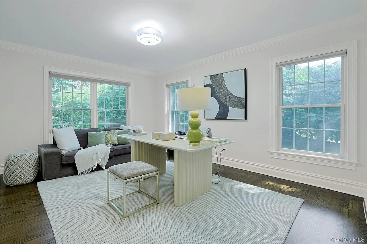100 Fox Meadow Rd