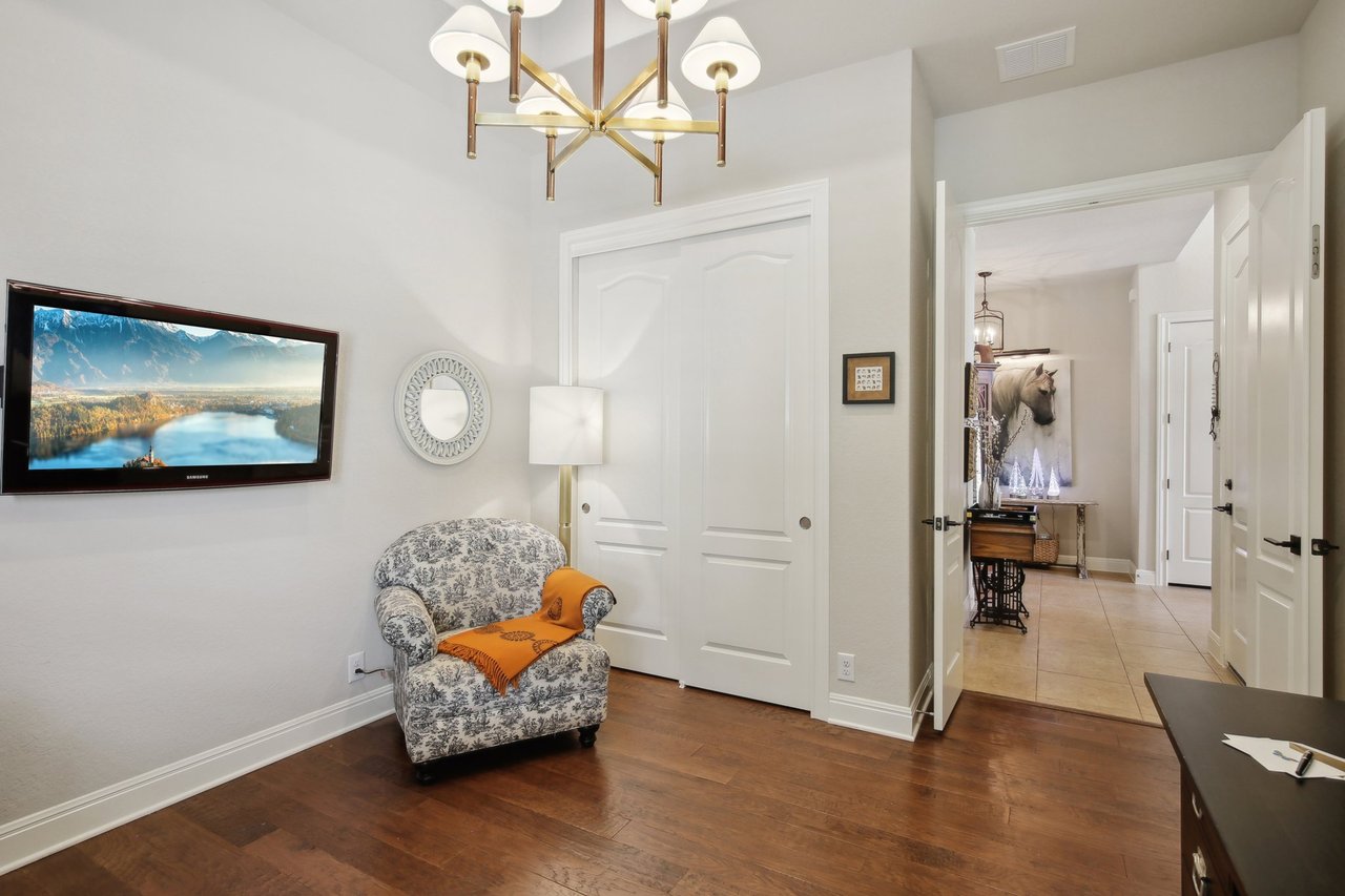 212 Arendes Dr