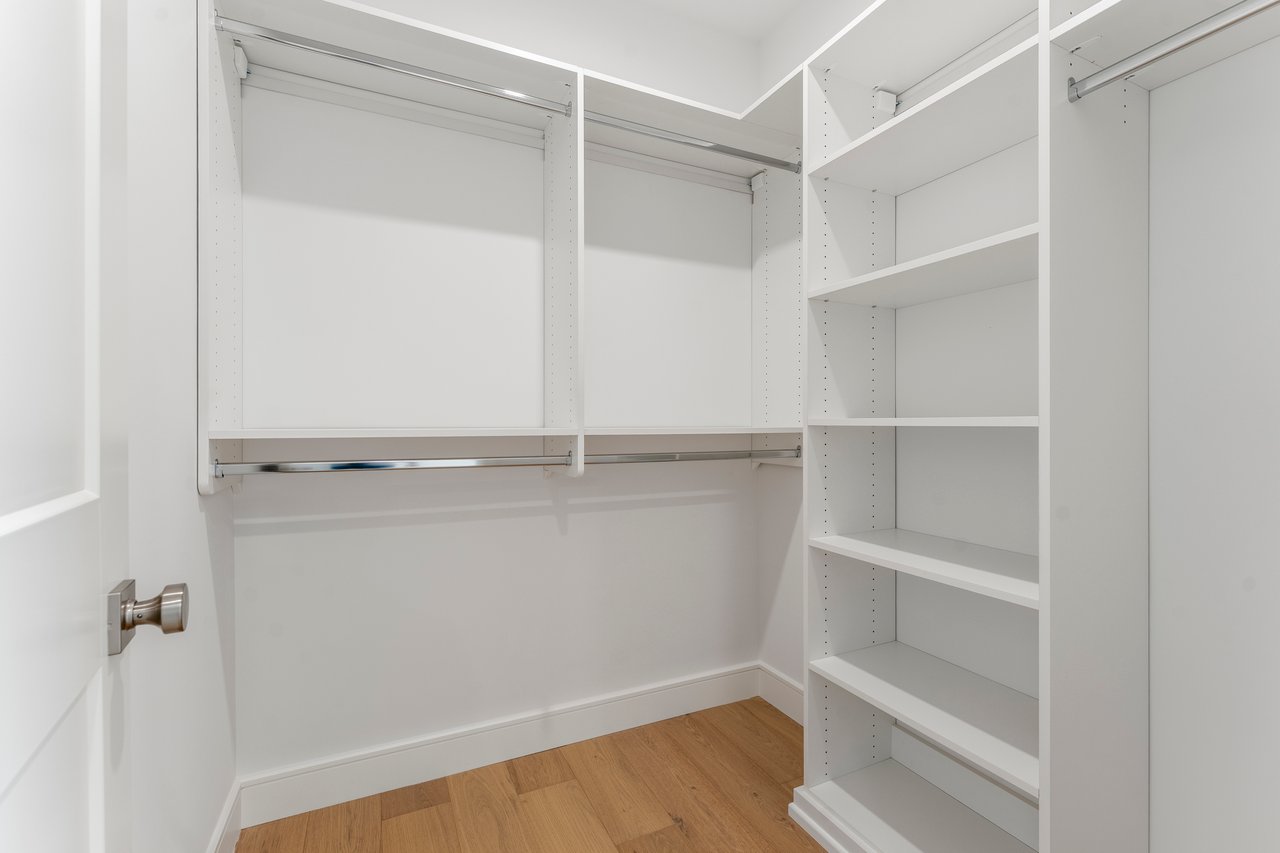 229 Bogert Pl