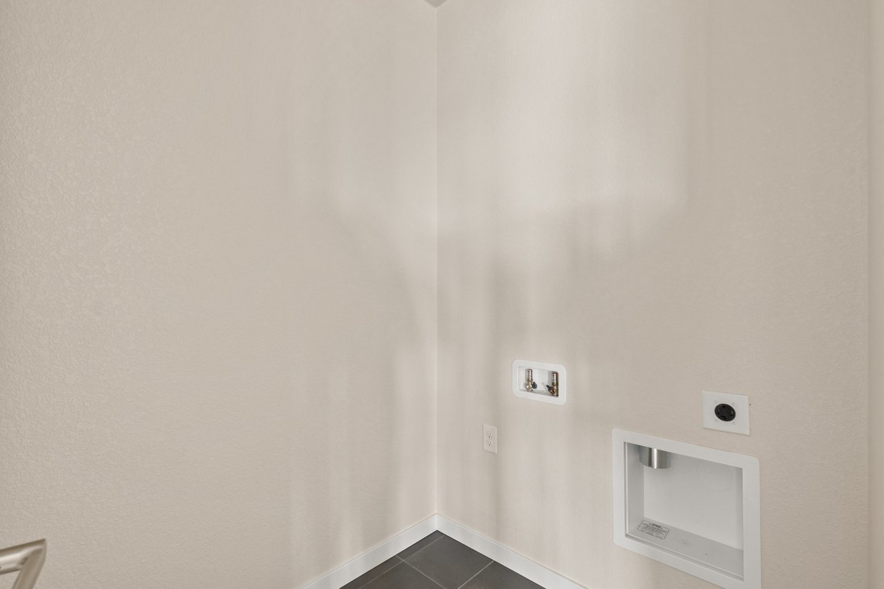 Fusion 1C - Finished Basement & 2-1 Buydown Included