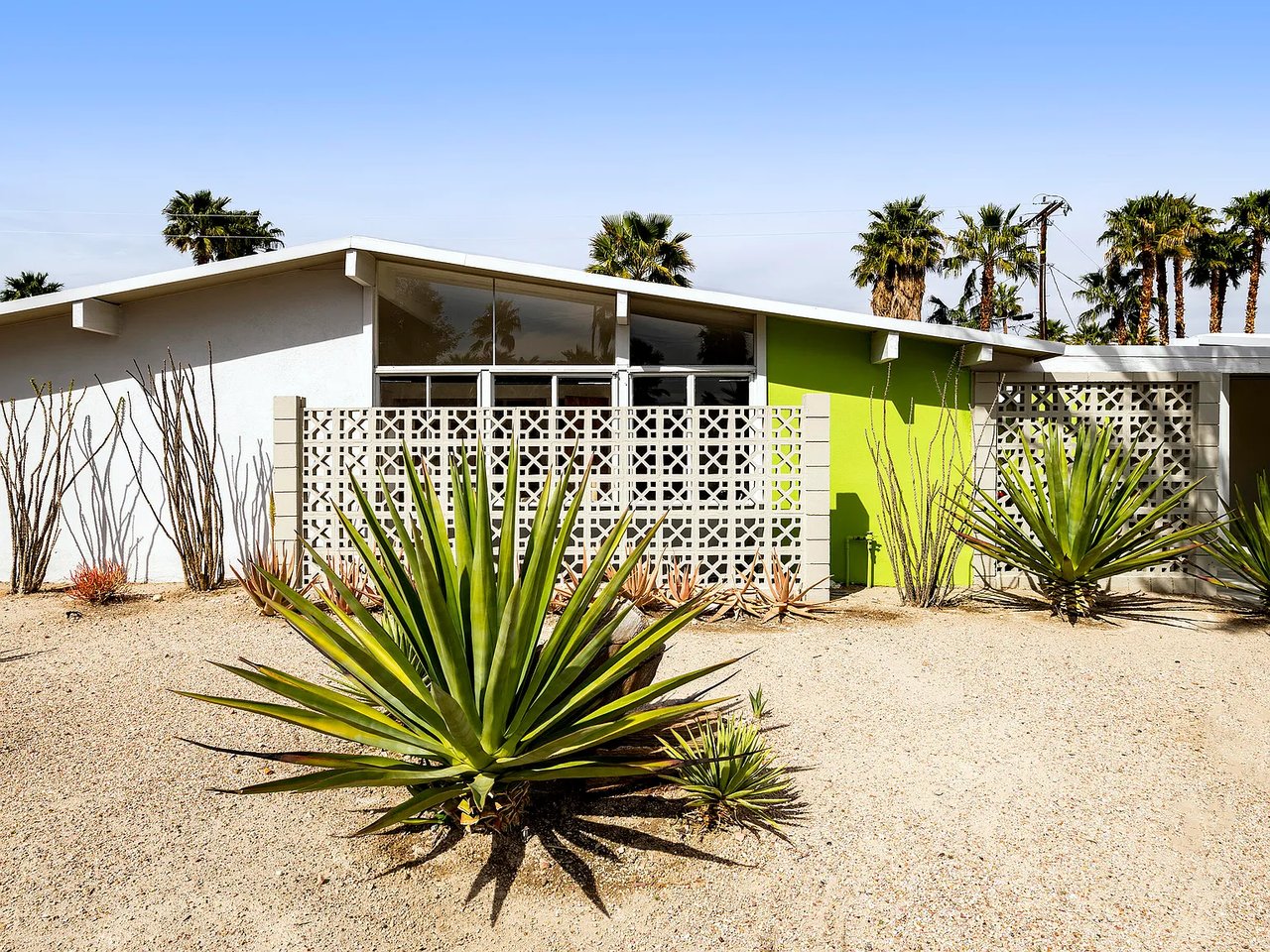 504 E Laurel Cir