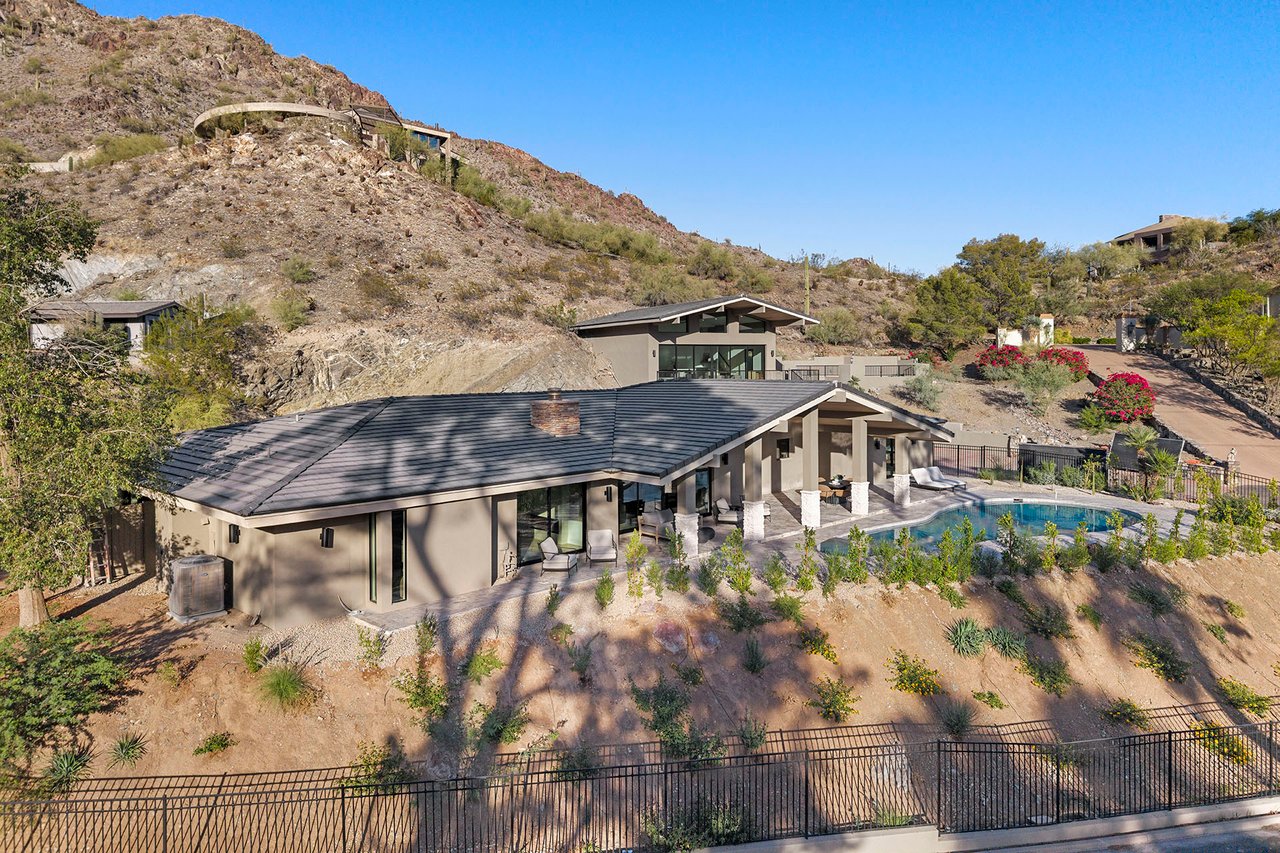 3500 E LINCOLN Drive 26