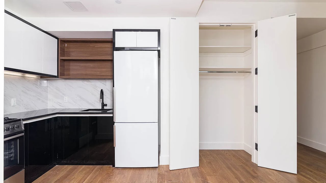 581 Ocean Parkway 4D