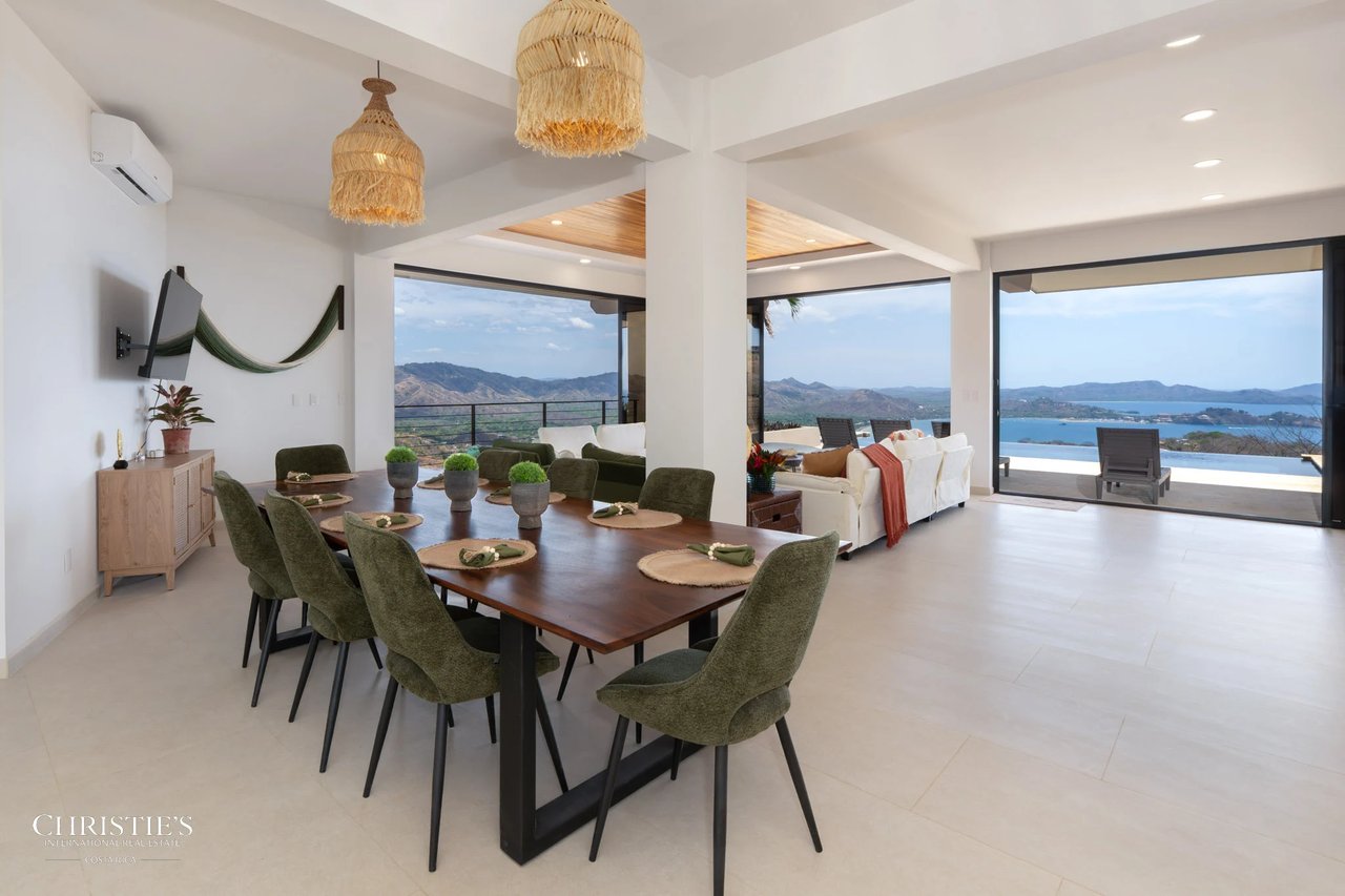 Casa Vista Escondida