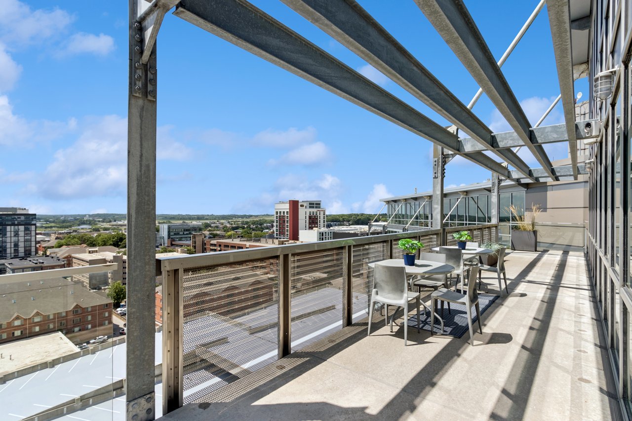 221 E College St Unit: Nos. 1301 +1302