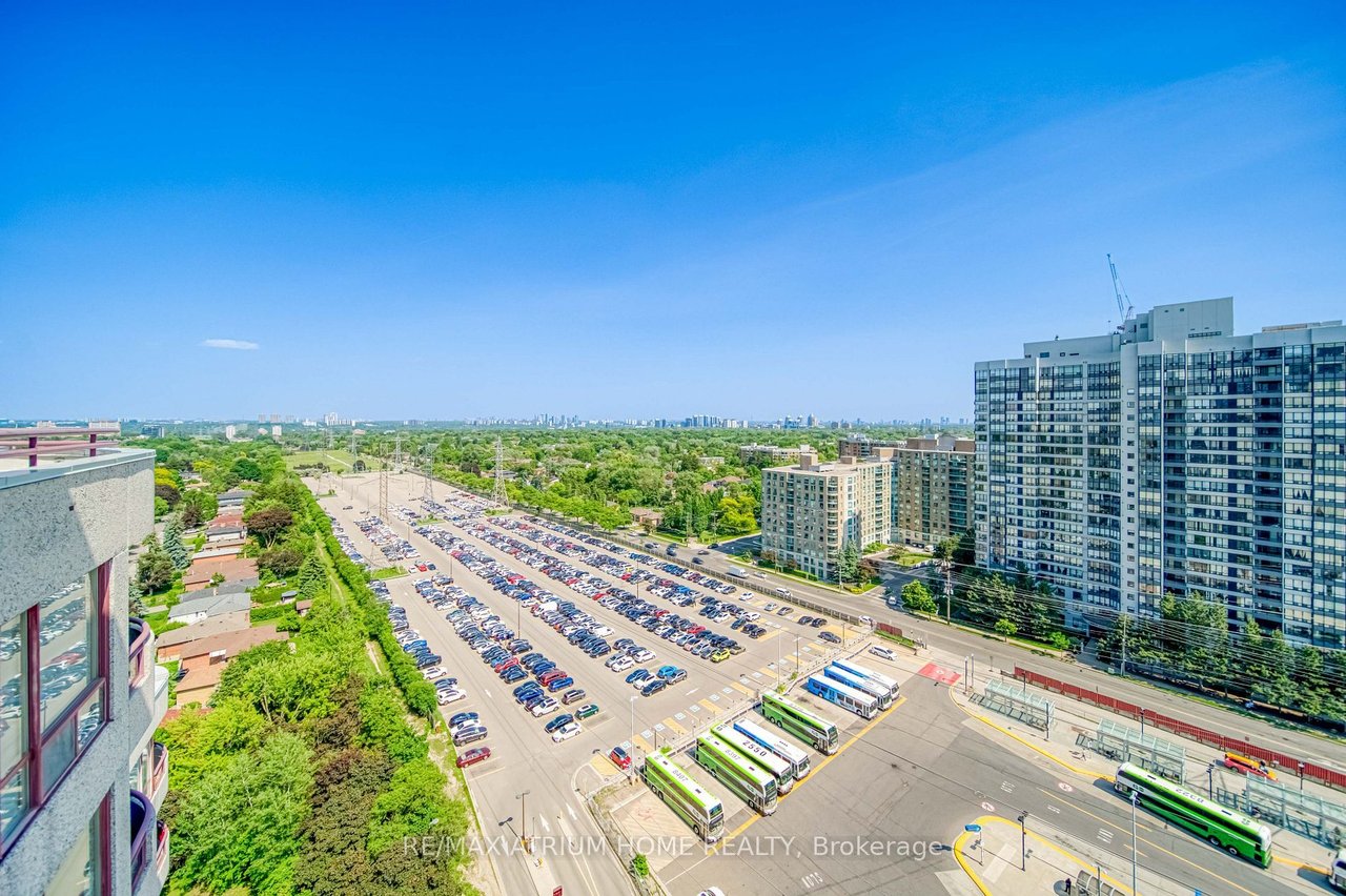 NORTH YORK'S PRESTIGEOUS ADDRESS