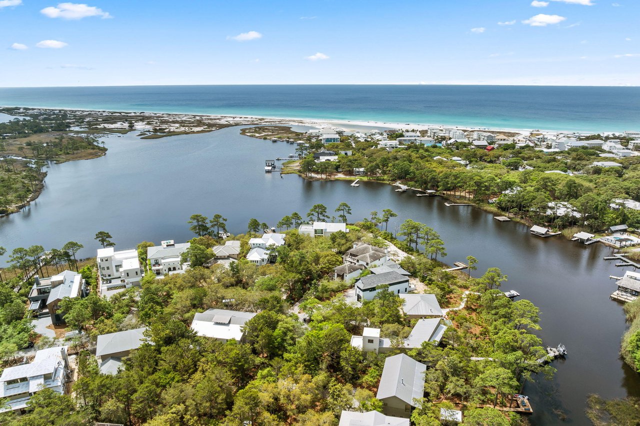 Why Luxury Buyers Are Flocking to Florida’s Emerald Coast in 2026
