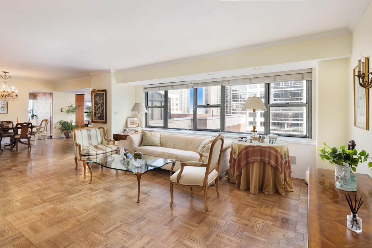 360 East 72nd Street, C1803