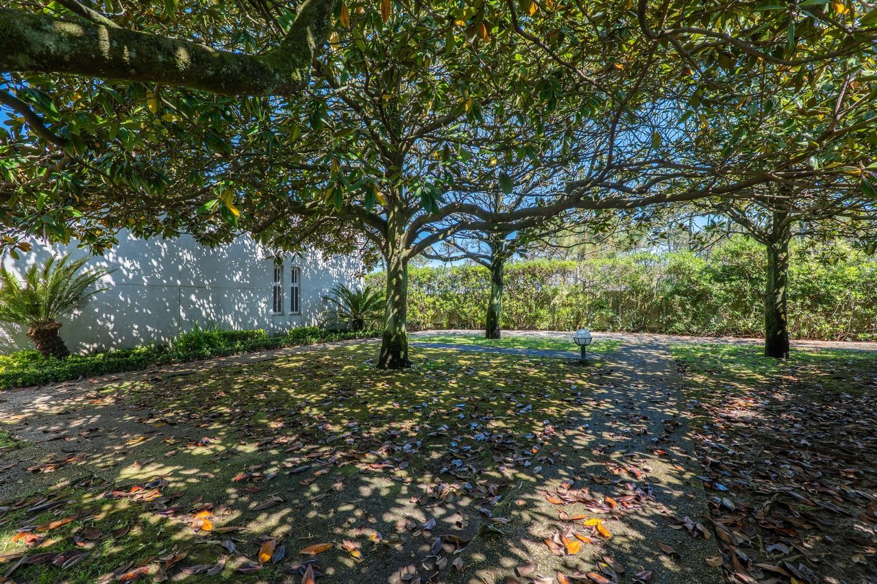 Secluded 5-Bedroom Villa with Pool and Sea Views on Expansive Dune-Side Plot – Apúlia e Fão