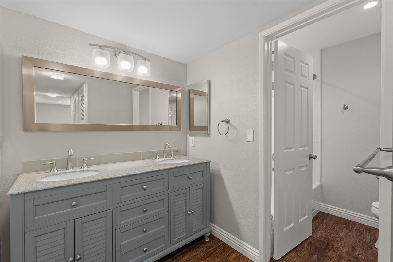 12321 Ocean Park Blvd #14