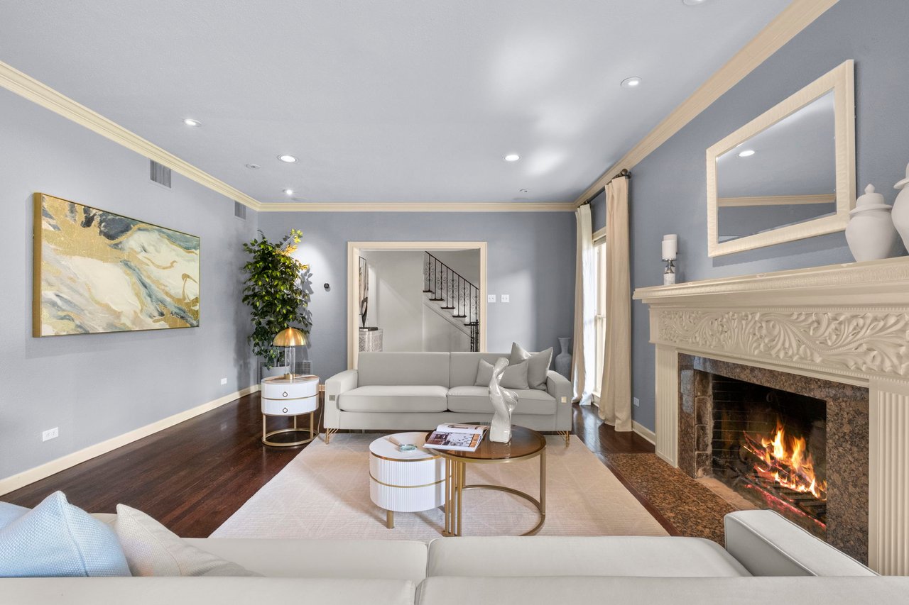 Luxury Property in Olmos Park