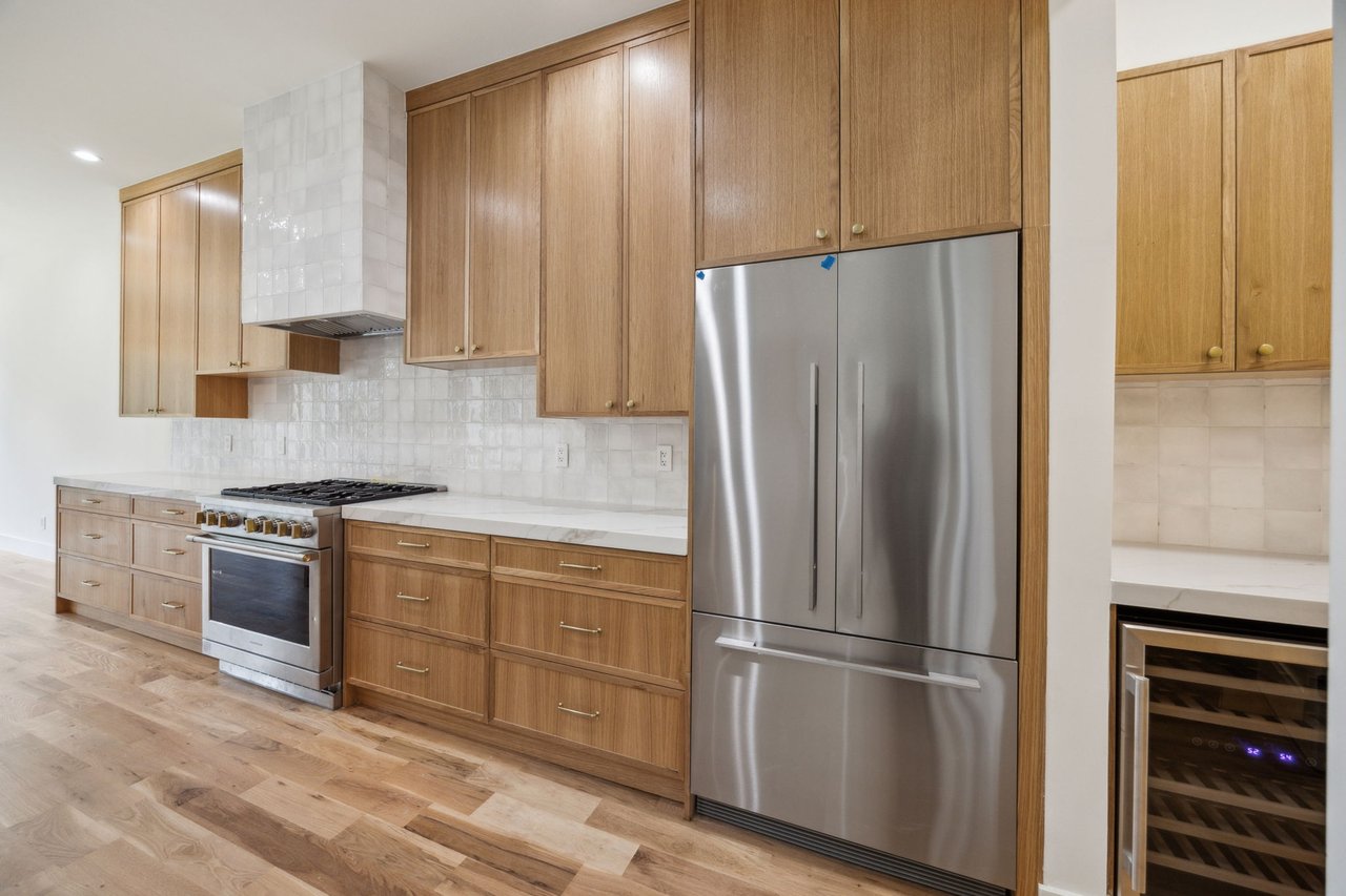 8643 San Leandro Drive