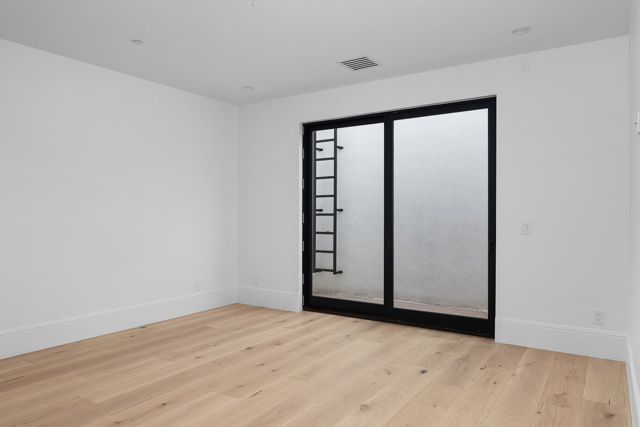 6312 E CALLE DEL PAISANO