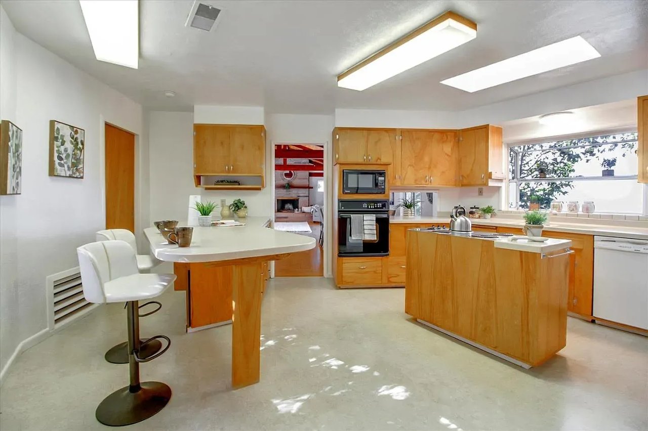 15405 Blackberry Hill Rd