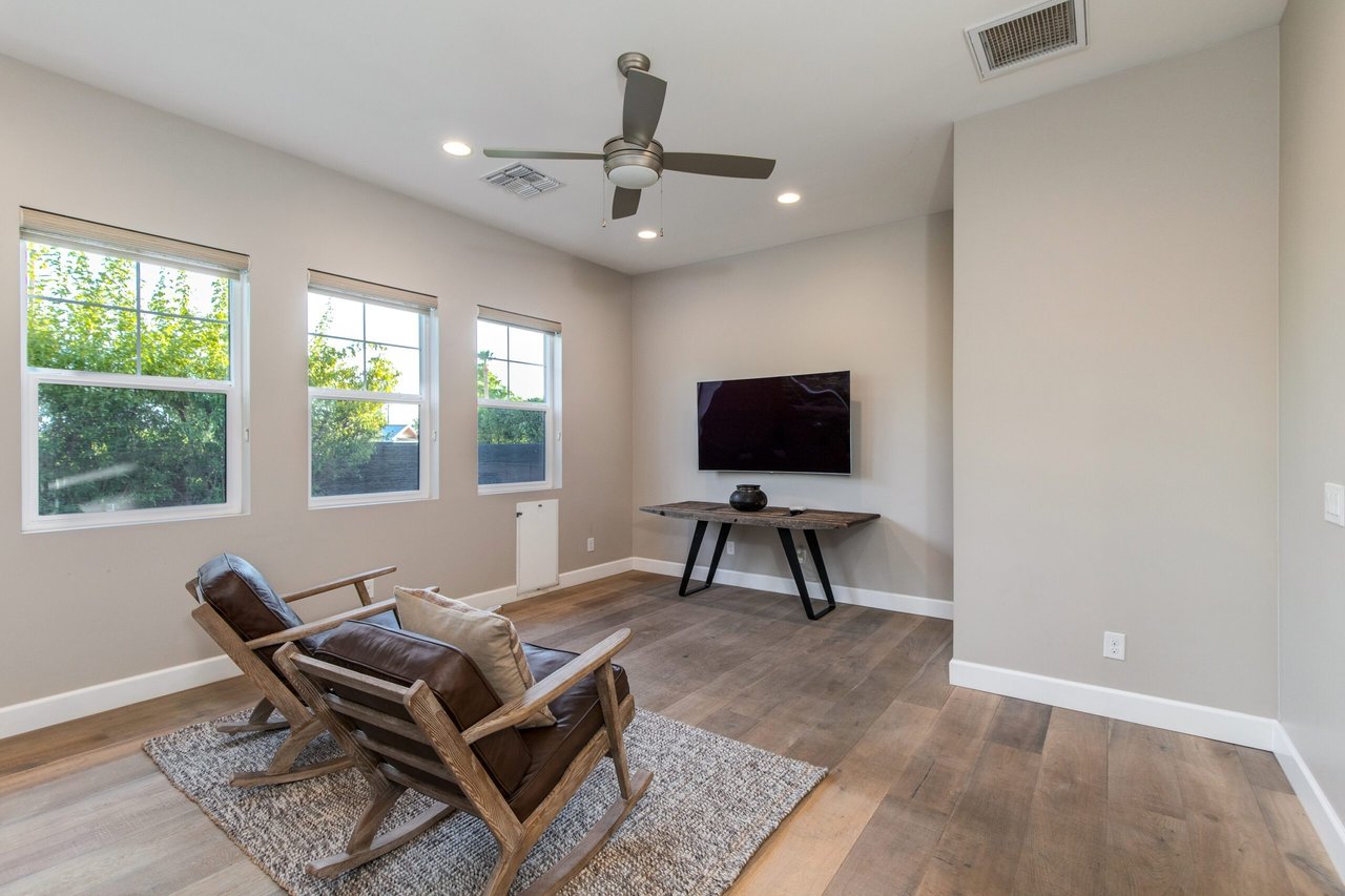 6647 E Calle Redondo