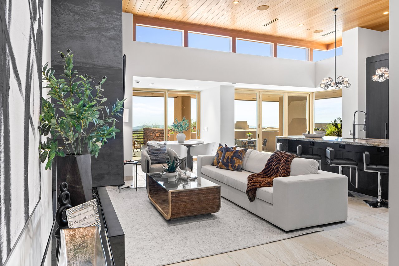 40041 N 111TH Place 44