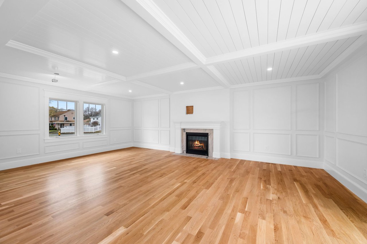36 Rockaway Ave