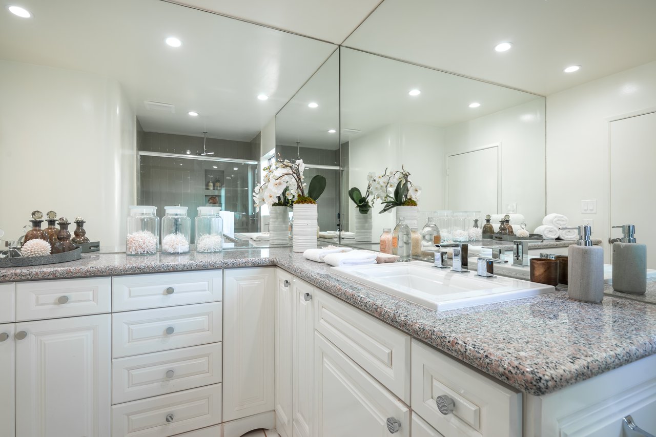 712 Walden Dr, Beverly Hills