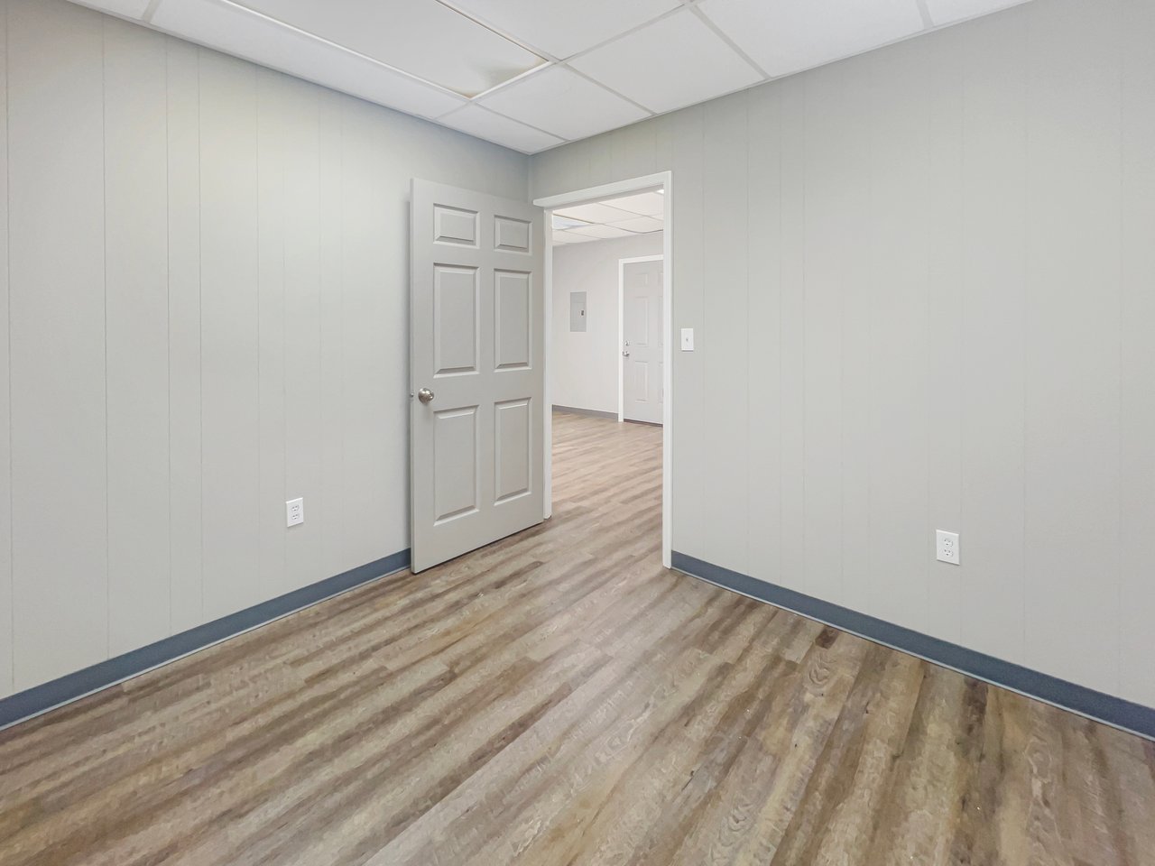 800 Industrial Circle