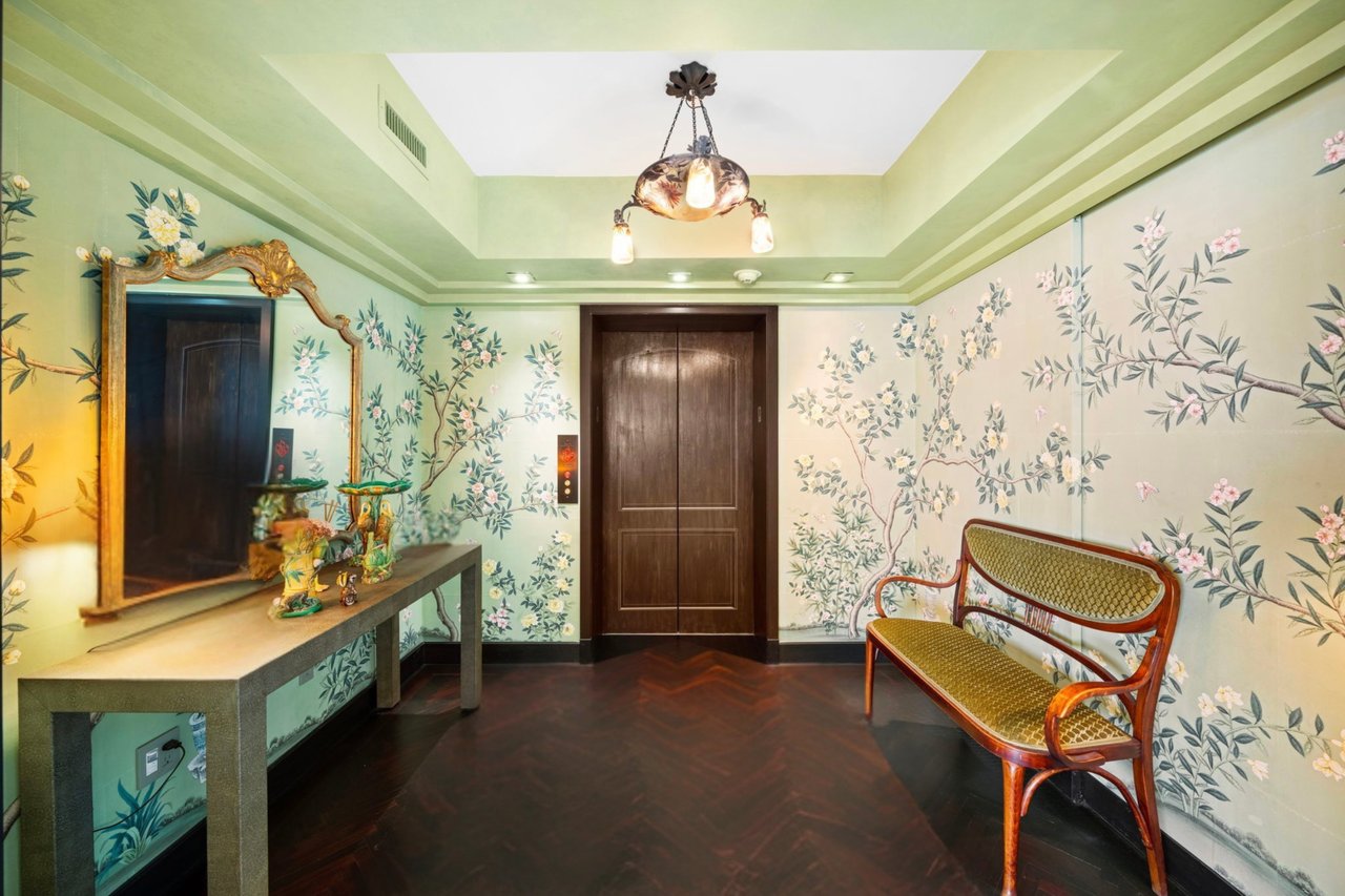 6000 Island Blvd # 1803