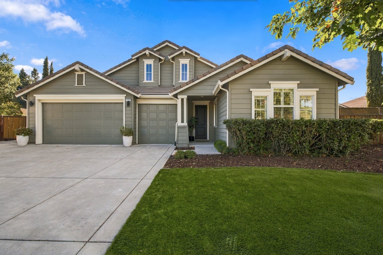 1520 Bradford Way
