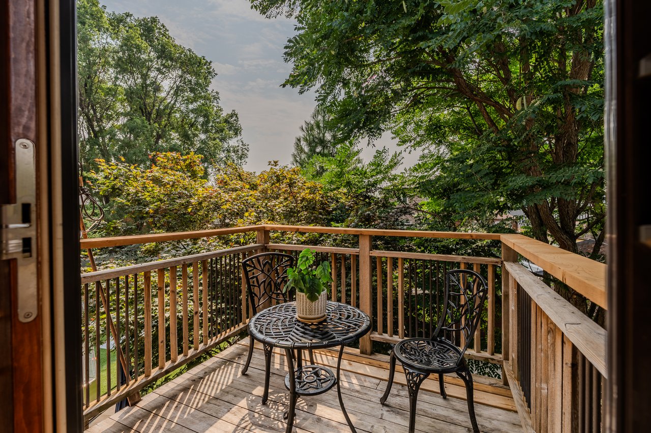 296 Linsmore Cres
