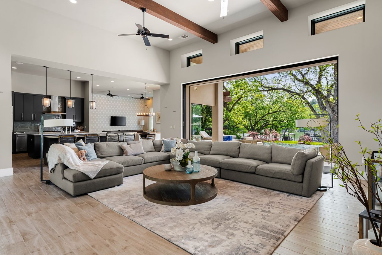 8508 Big View Drive