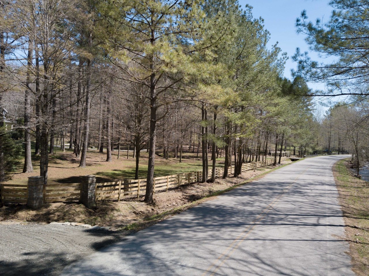 5432 Parker Branch Rd