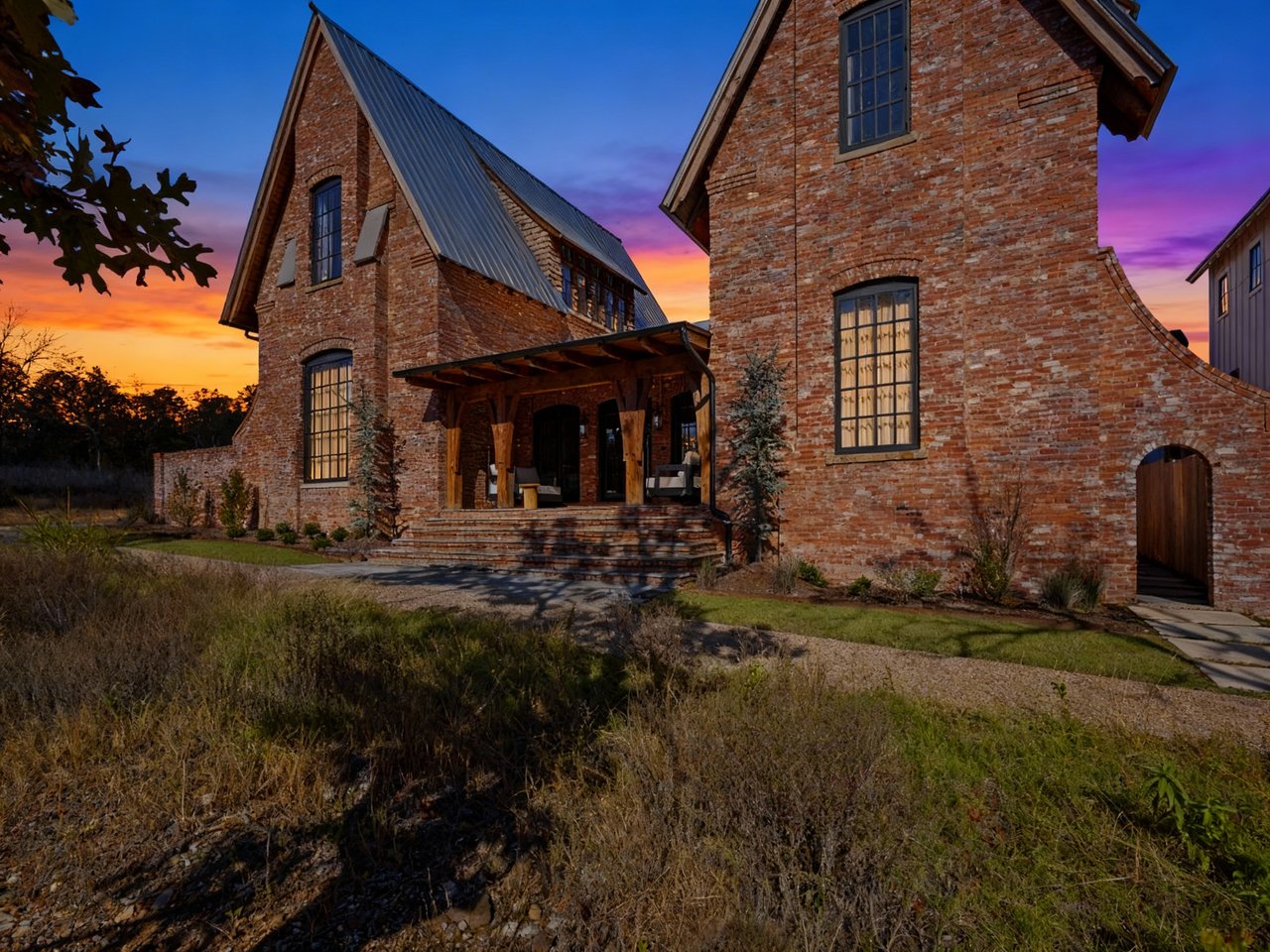 The Agency Oklahoma Listing of the Week - Legacy Masonry Home in Carlton Landing - Wyatt Poindexter - The Agency Oklahoma 