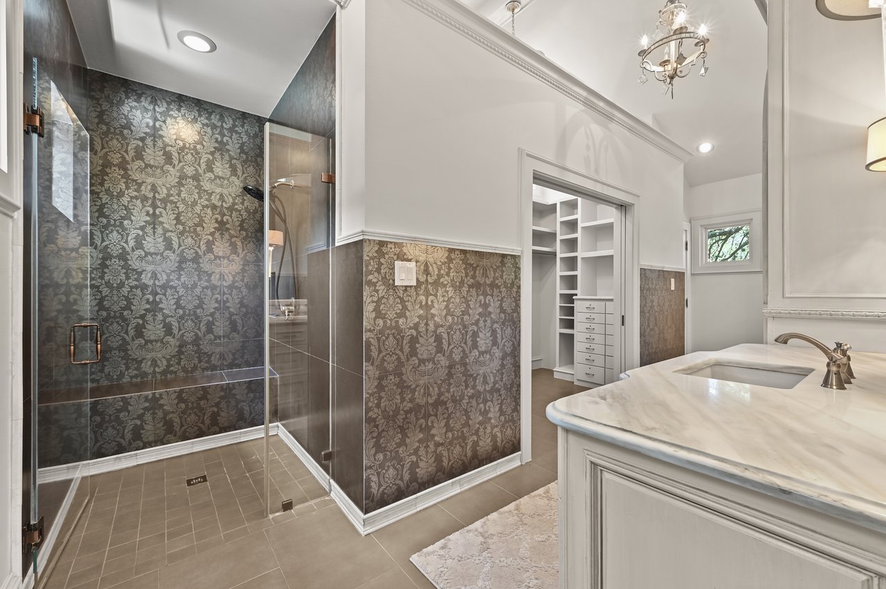 4207 Bennedict Lane